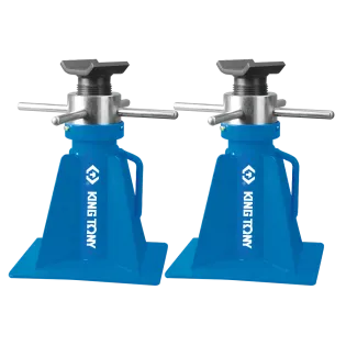 Jeu de 2 chandelles à vis...