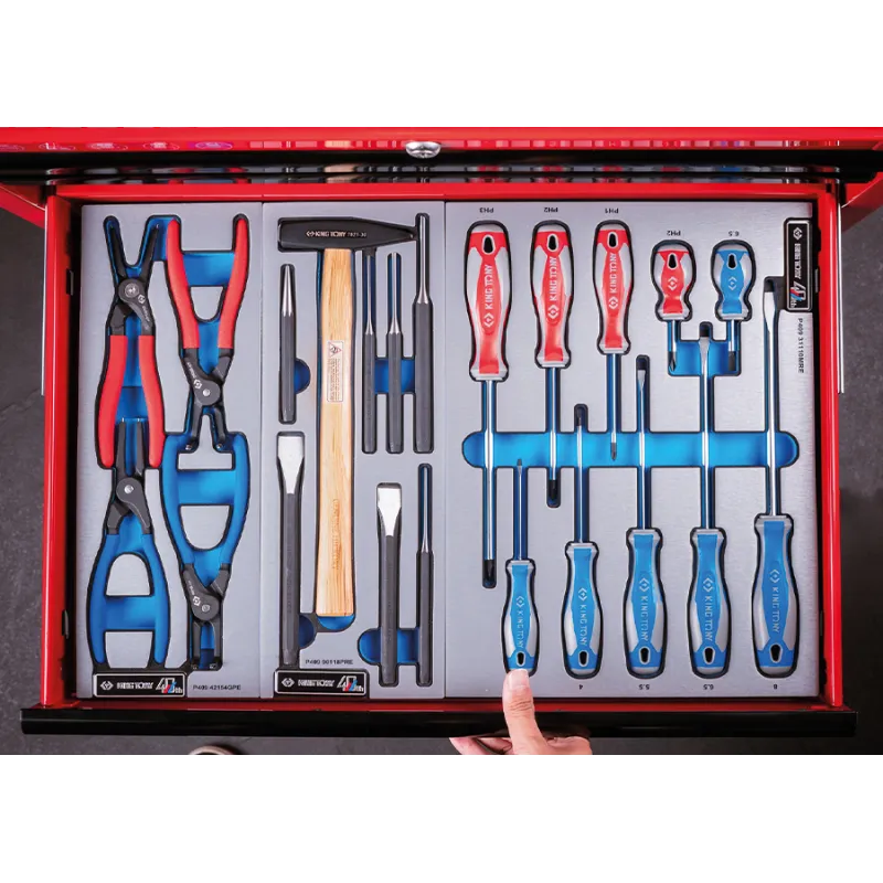 Servante d'atelier rouge + composition EVAWAVE - 179 piècesServante 7 tiroirs avec composition de 179 outils en module mousse pour servanteP409A004MRER