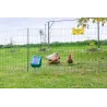 PoultryNet All-In-One Kit SolarLe kit complet avec tous les composants nécessaires pour installer, rapidement et facilement, un filet électrifié pour protéger les volailles, les chiens, les chats ou les lapins.Les animaux à surveiller et le jardin sont en sécurité avec une énergie potentielle de 0,4 joule dans le module solaire et un filet à mailles serrées.441154