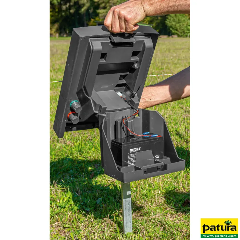 P140 Solar Electrificateur avec module solaire 9,6 W, batterie 12V/7AhLes électrificateurs Solar de PATURA sont compacts et puissants pour une alimentation électrique optimale140610